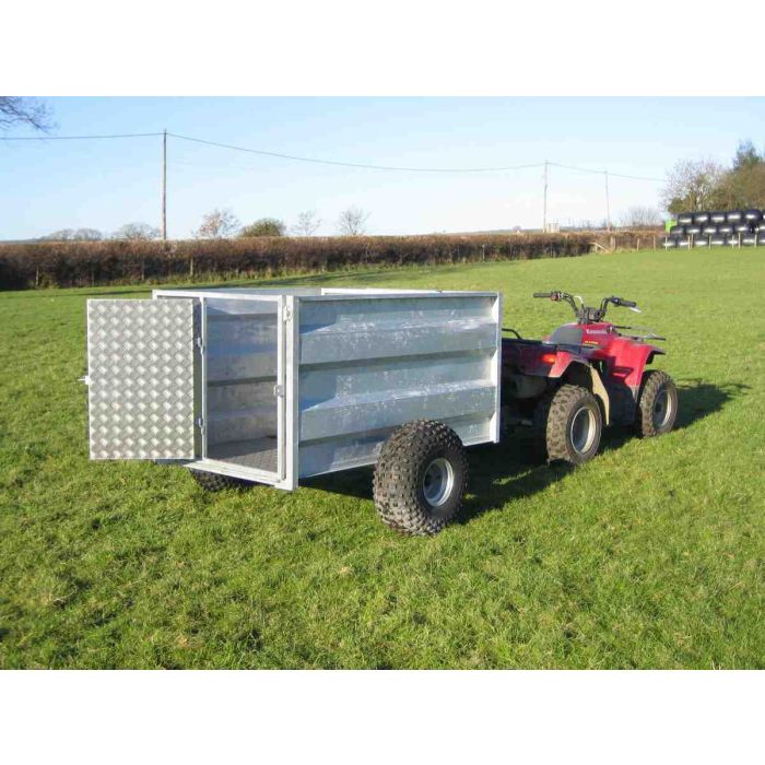 Solid Side Quad 5x3 Livestock Trailer