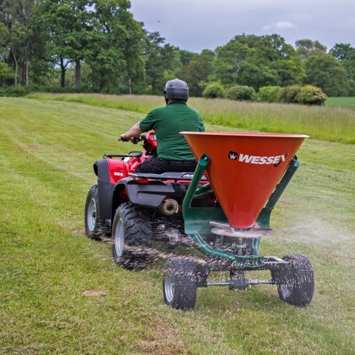 WESSEX TOW BEHIND QUAD FERTILISER AND SALT SPREADER FS-270-TP-WK